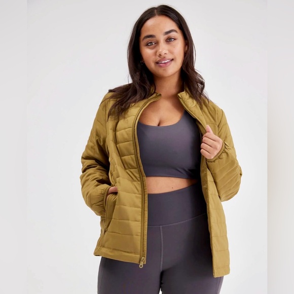 Girlfriend Collective Packable Puffer NWOT - Picture 4 of 12